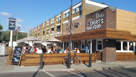 Rusty Bike Pub Mile End