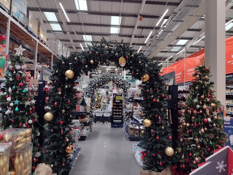 B&Q Hedge End