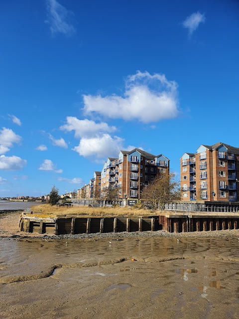 Grays Beach Riverside Park