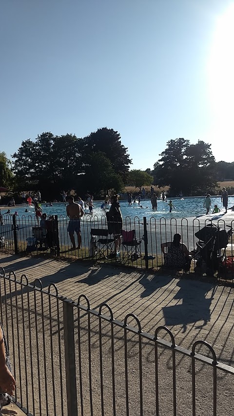 Fleming Park Paddling Pool