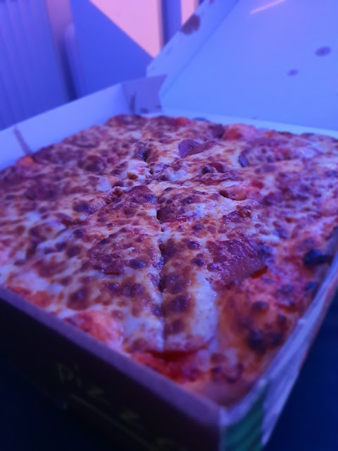 Square Pizza