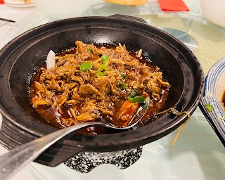 Ternary Chinese restaurant