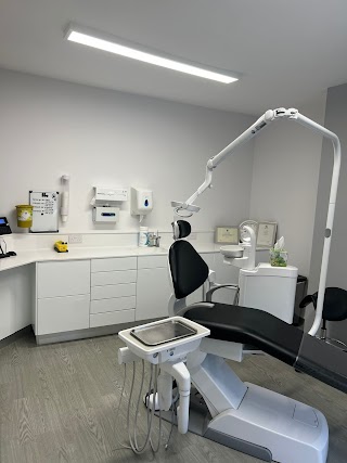 Comberton Dental Surgery & Implant Centre