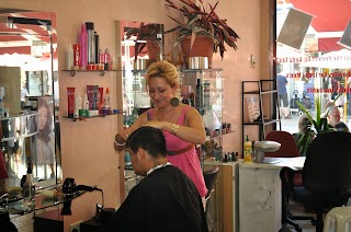 Deja Vu Hair and Beauty Salon