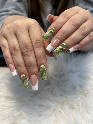 Hollywood nails