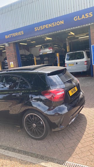 Kwik Fit - London - Leyton - Lea Bridge Road