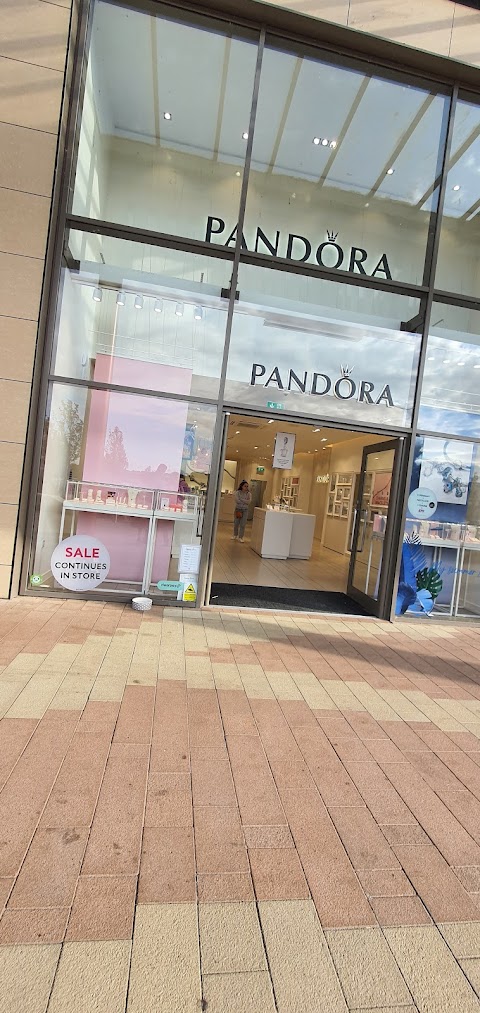 Pandora Rushden Lakes