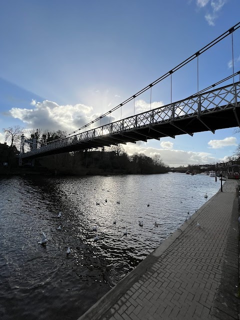 Snugburys on the River, Chester