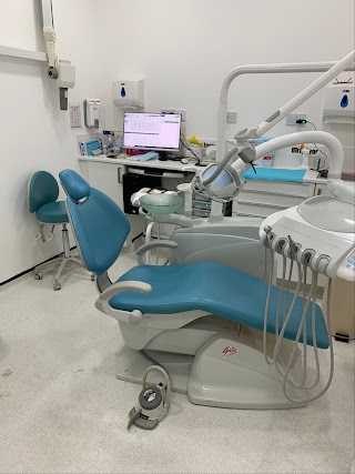 Neem Dental Clinic - Harrow