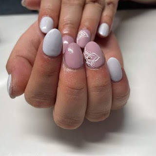 Glow: Nails, Beauty, Massage