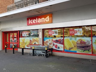 Iceland Supermarket Maypole