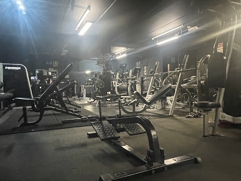 Paulies Gym