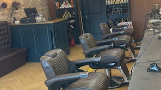 Deluxe barbers