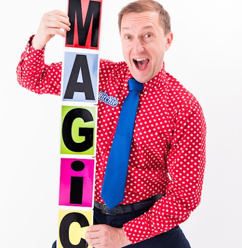 Ritchie Rosson - Magician & Children's Entertainer