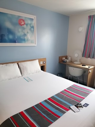 Travelodge Birmingham Halesowen