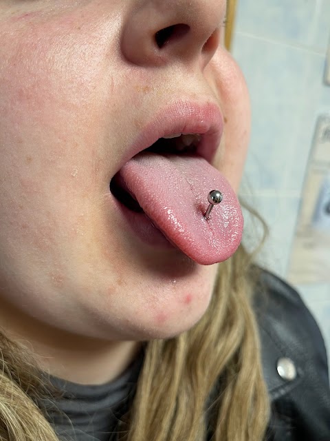 Hollys Body Piercing