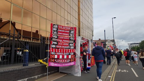 United Cafe, Bar & Off Licence