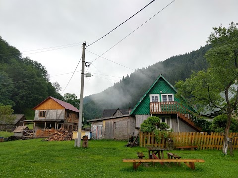 КЕМПІНГ "ПЕТРОС" (Camping "Petros")