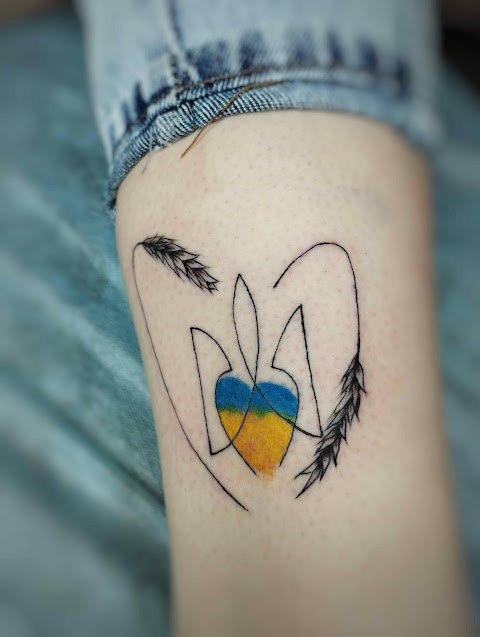 Sketch Tattoo - салон татуювань і пірсингу. Tattoo shop.