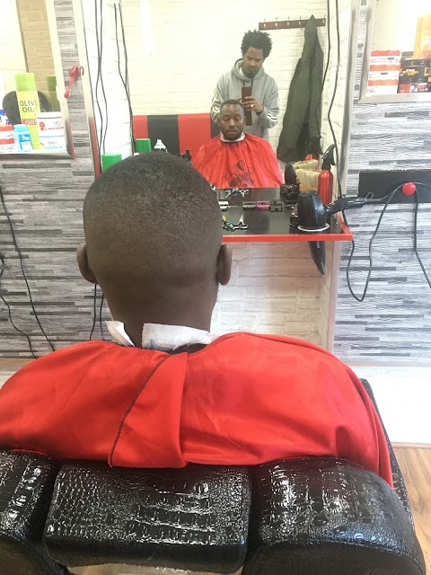 MAGIC HANDS BARBERS