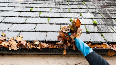 Gutter Cleaning Manchester