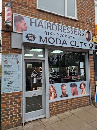 Hairdresser Moda Cut