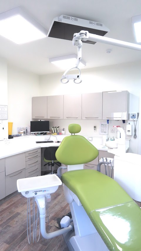 Dentique Specialist Centre
