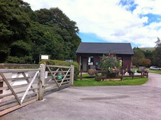 Crowden Camping and Caravanning Club Site