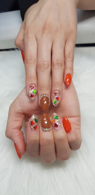 Sawseas nails & Beauty Rooms