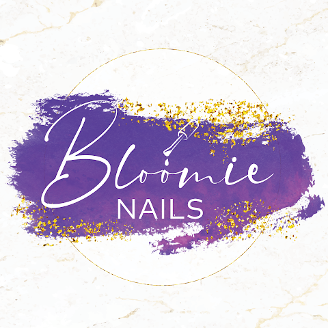 Bloomie Nails