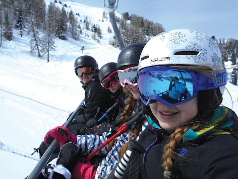 SkiBound - School Ski Trips