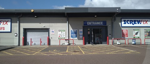 Screwfix Neath - Llandarcy