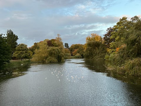 Victoria Park, Leamington Spa