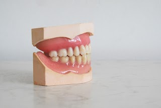 Denturecare:Dentures in Chesterfield