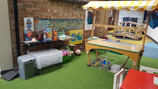 The Little Learners Montessori/Day Nursery (Northwood)