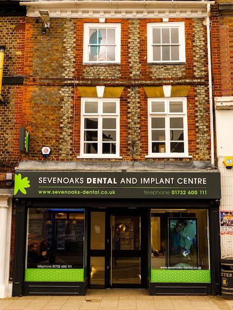 Sevenoaks Dental & Implant Centre - Invisalign and Dental Implants