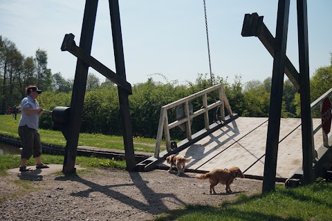 Whitchurch Waterways Country Park