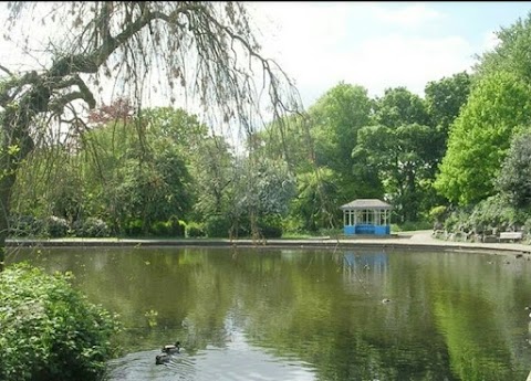 Crow Nest Park Dewsbury