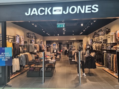 JACK & JONES