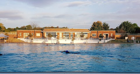 Parliament Hill Fields Lido