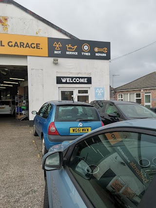 Halfords Autocentre Plymouth (Crownhill)