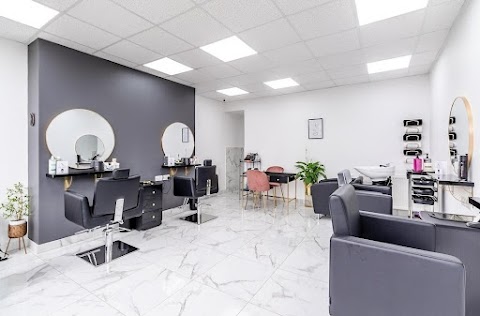 Y&R SALON LTD