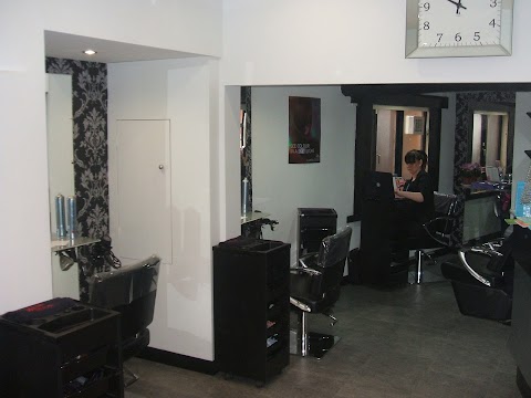 Laurajames Hair Salon Ltd