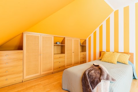 Fitted And Built In Wardrobes UK
