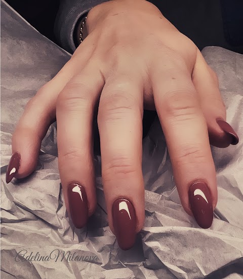 Manicure, Pedicure, Eylashes LVL & Extensions