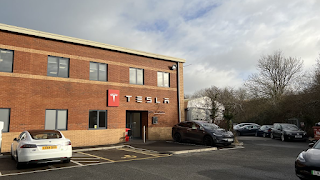 Tesla Service Bristol Lysander Rd.