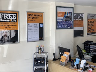 Halfords Autocentre West Ealing