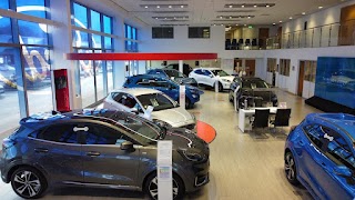 Perrys Chesterfield Ford Store