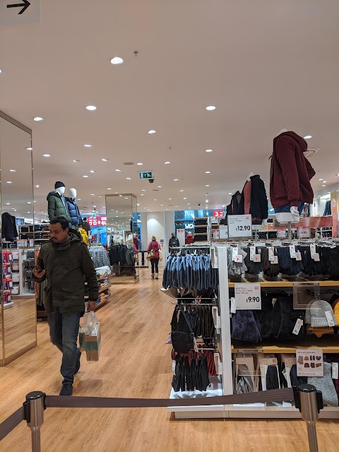 UNIQLO Watford