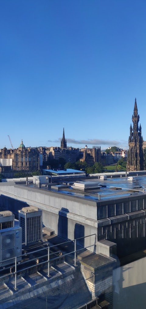 Travelodge Edinburgh Central Princes Street